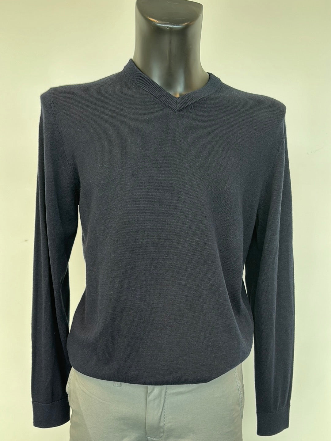 6th Sense v-neck Jumper | Embassy #130