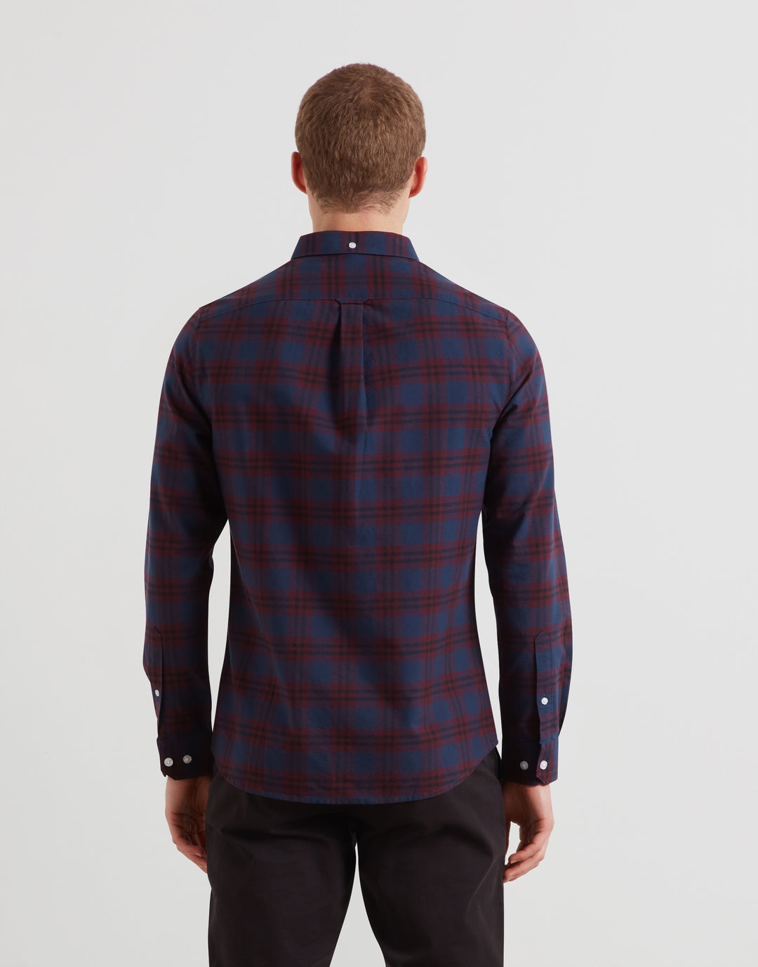 Farah Brewer organic check shirt, back view, long sleeves, button-down collar