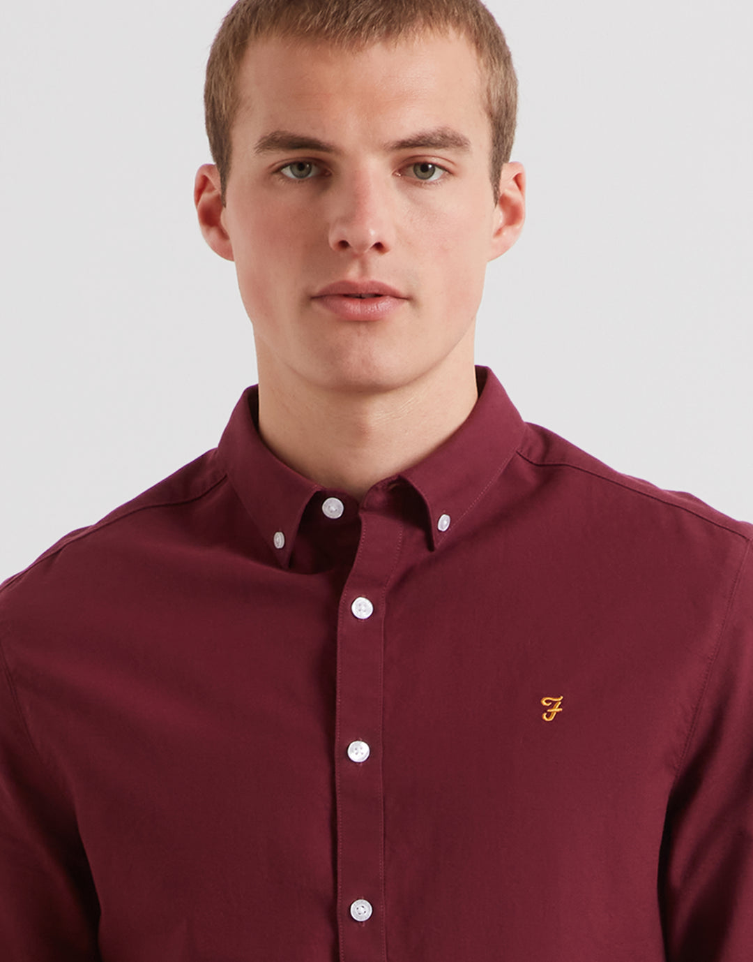 Farah Brewer slim-fit Oxford shirt in bordeaux, button-down collar, chest logo.