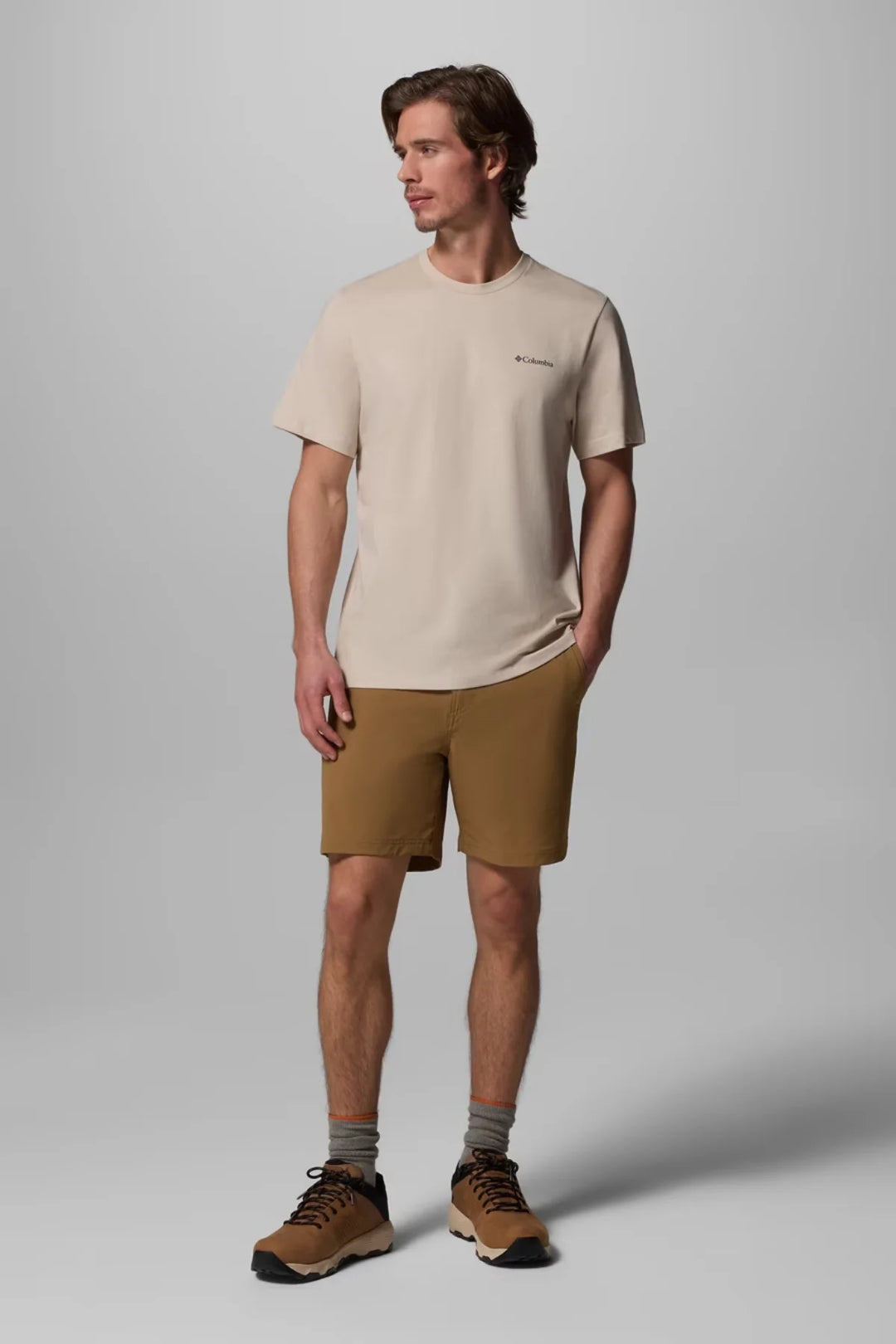 Men's graphic logo T-shirt, light stone, short sleeves with small Columbia logo