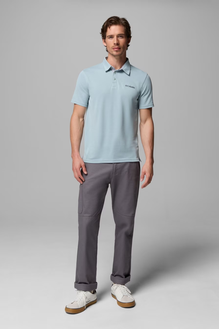 Men's Columbia Nelson Point polo shirt in light blue, short sleeves and straight hem