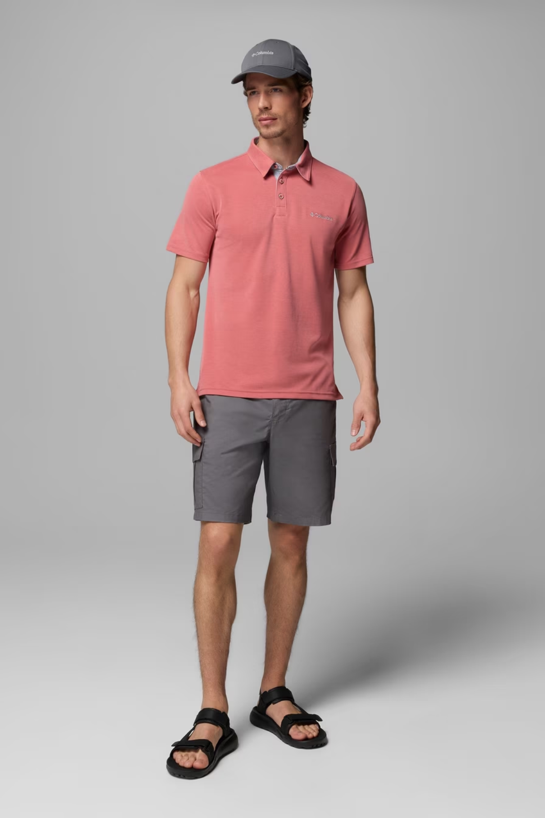Washed red polo shirt with buttoned collar and short sleeves, Columbia logo