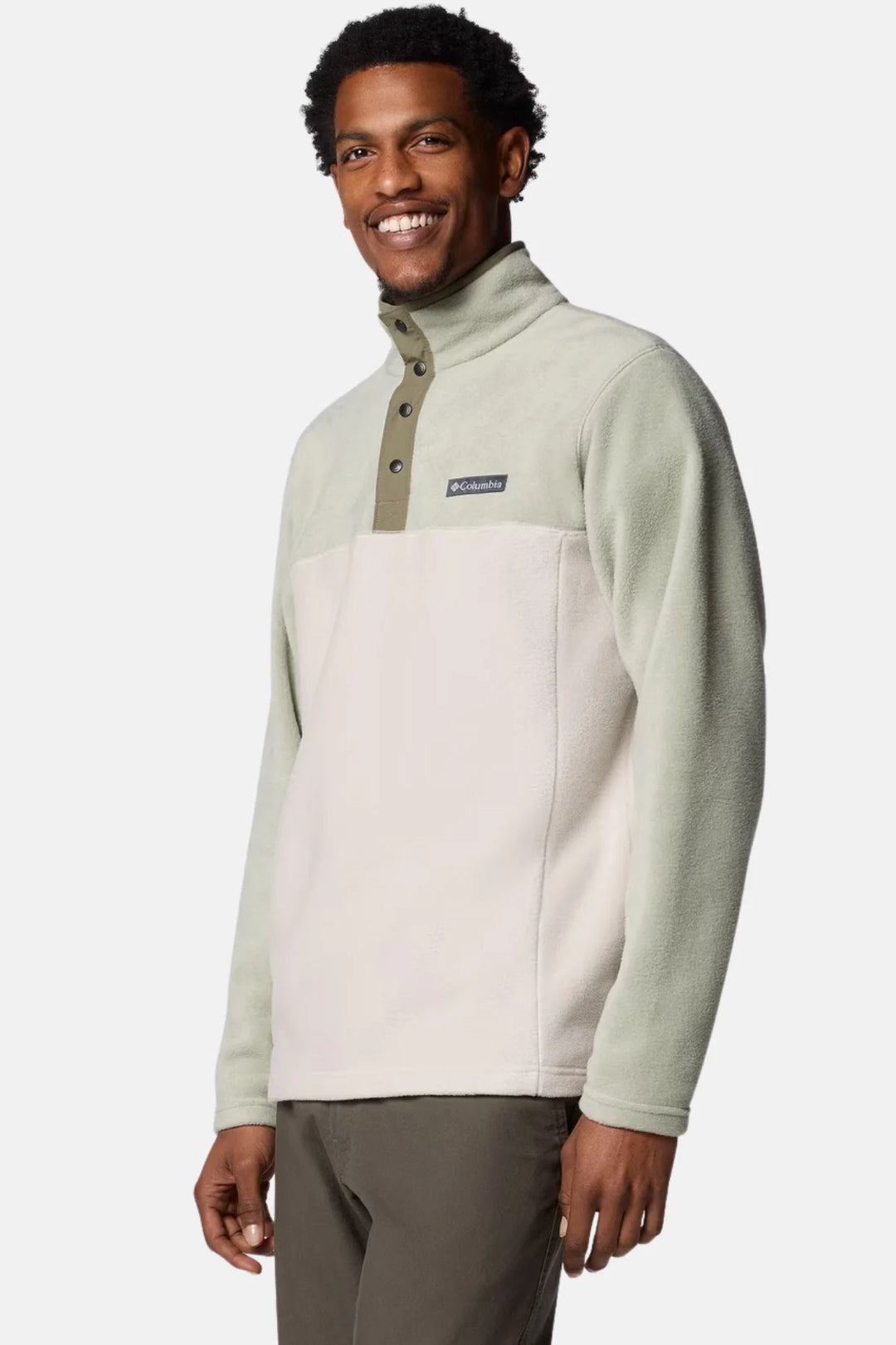Two-tone fleece half-snap pullover with high collar, sage green sleeves and cream body