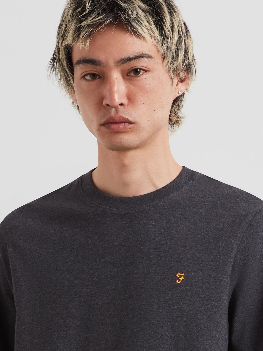 Men's Farah Danny T-shirt close-up, washed black marl, small chest logo, crew neck.