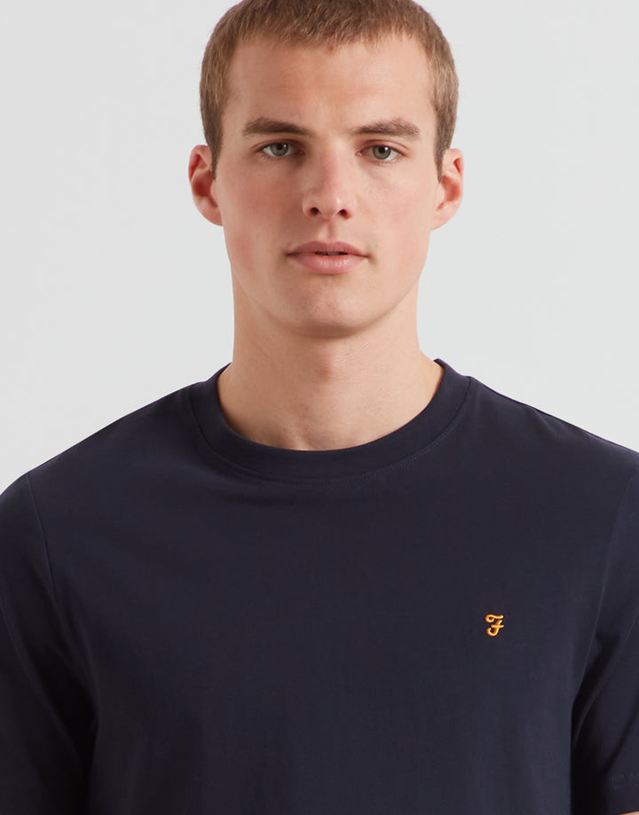Farah Danny T-shirt in true navy, crew neck, small chest logo