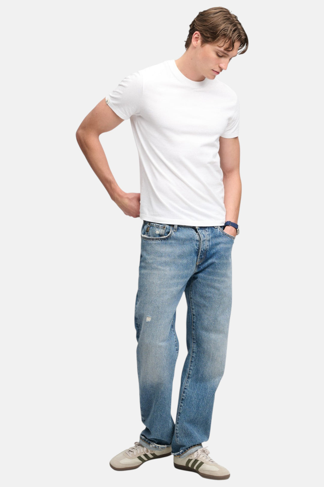 Men's white crew-neck Essential Serif T-shirt, short sleeves