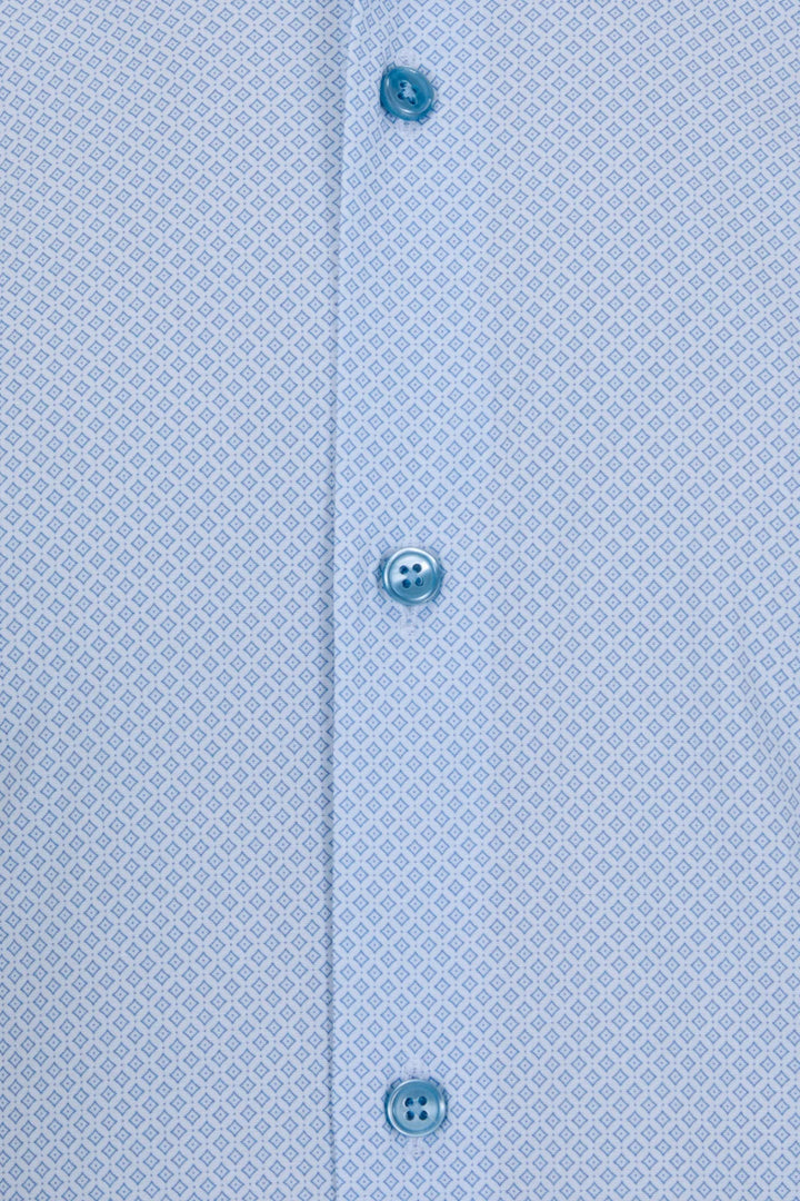 Gilded Gentlemen shirt fabric close-up, light blue pattern and blue buttons
