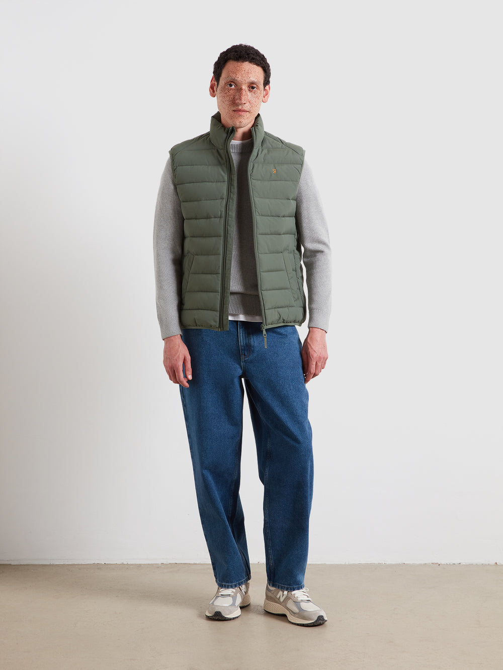 Farah Kennedy wadded sleeveless gilet in rosemary olive green, front zip