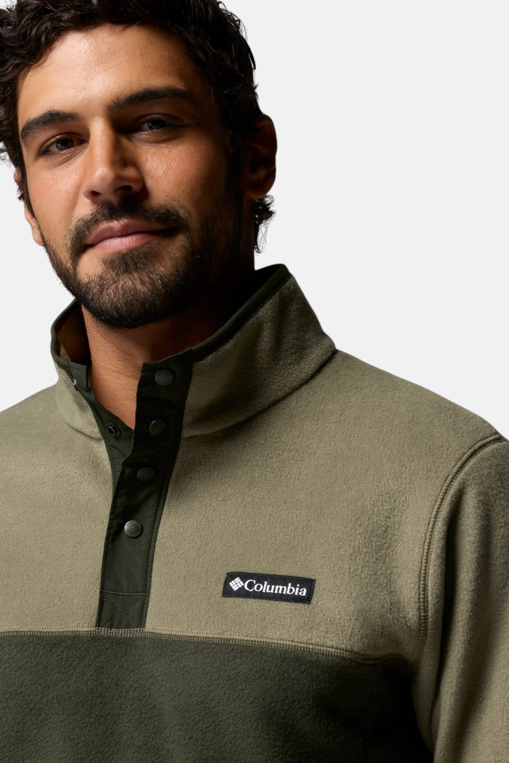 Columbia Steens Mountain fleece half-snap pullover with embroidered logo on chest.